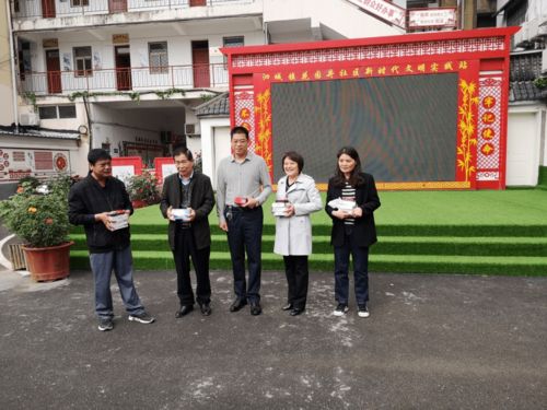 学党史悟思想 红色收音机开启“党史随身听”新风尚